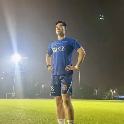 万其敏